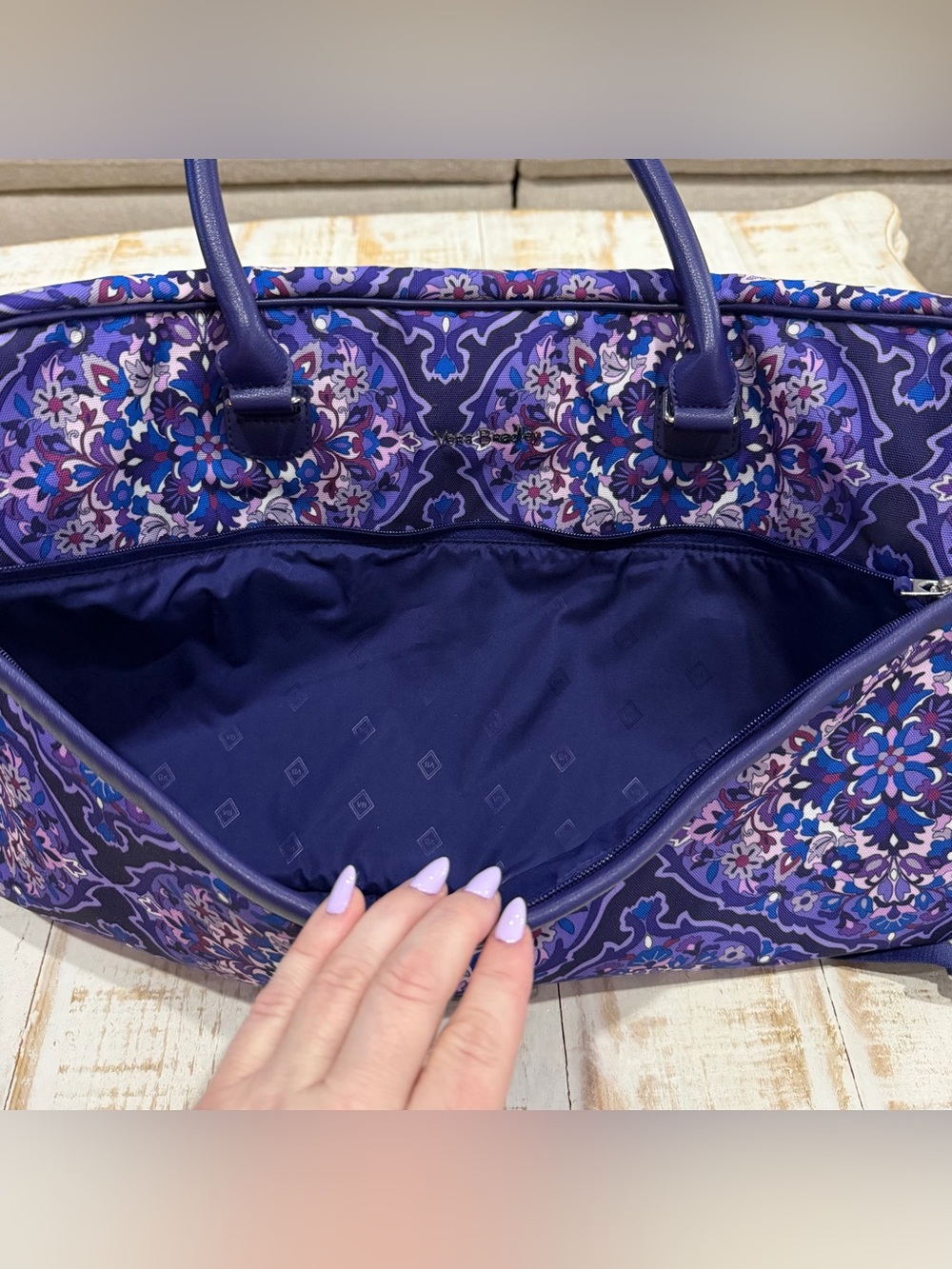 Vera Bradley Iconic Lay Flat Weekender Purple Medallion Travel Duffel Carry On - Picture 10 of 11
